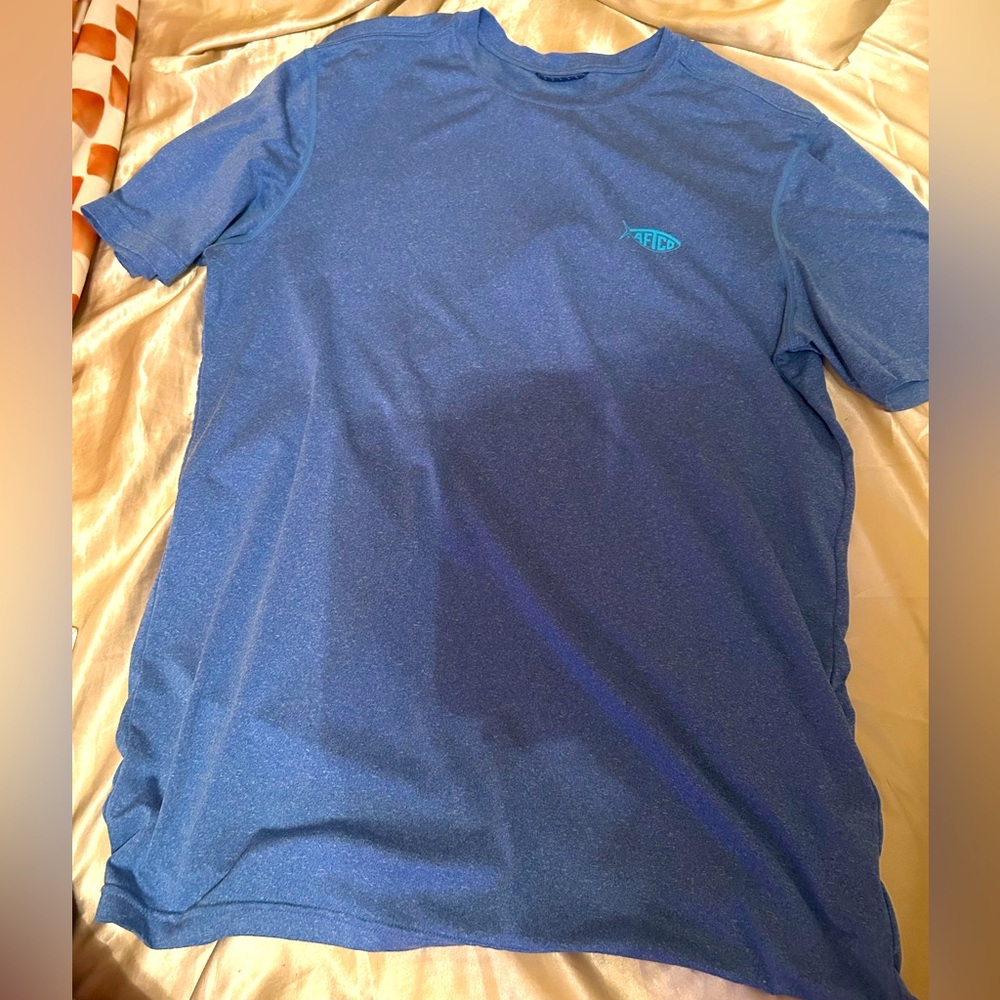 Men’s small AFTCO Short Sleeve Blue Tee